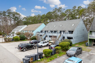 Cambridge Apartments in Garden City, SC - Building Photo - Building Photo