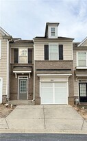 1935 Dilcrest Dr in Duluth, GA - Building Photo