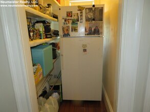 95 Frederick Ave, Unit 1 in Medford, MA - Foto de edificio - Building Photo