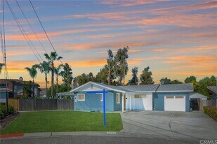 2642 Davis Pl in Carlsbad, CA - Building Photo