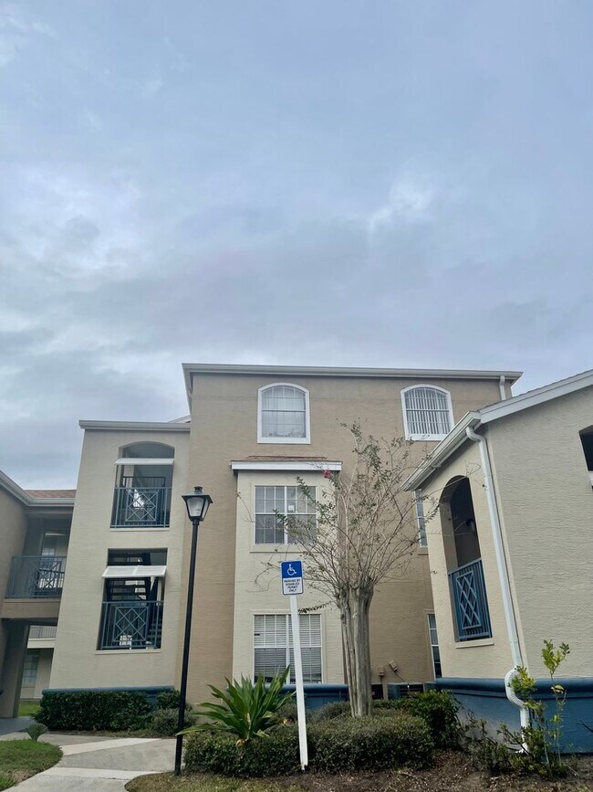 property at 7310 Westpointe Blvd