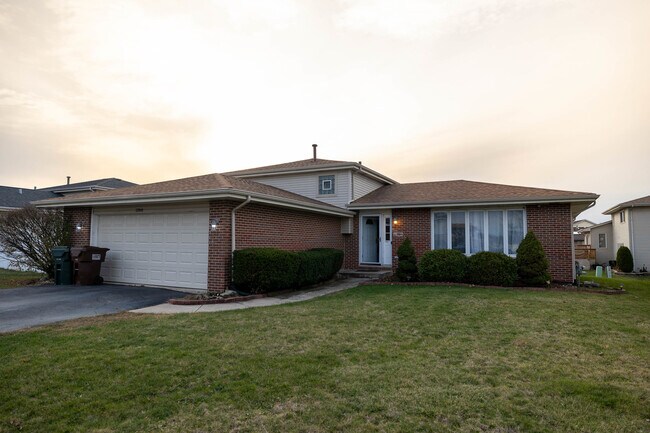 17840 Vista Dr in Country Club Hills, IL - Foto de edificio - Building Photo