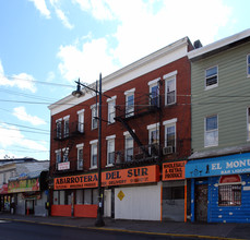 48 Market St in Paterson, NJ - Foto de edificio - Building Photo