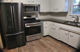 3927 Kent Rd in Stow, OH - Building Photo