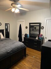651 E 50th Pl, Unit 3W in Chicago, IL - Foto de edificio - Building Photo