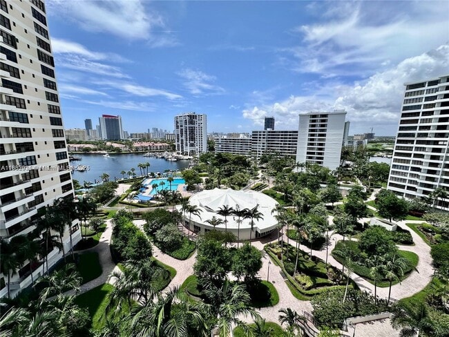 property at 2500 Parkview Dr