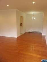 100 Pierson Miller Dr in Pompton Lakes, NJ - Building Photo - Building Photo