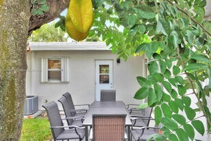 1573 NE 30th Ct in Pompano Beach, FL - Building Photo