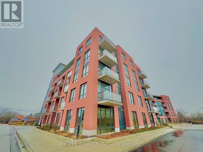 property at 1010-1010 Dundas St E