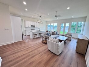 721 Primrose Dr in Oxford, MS - Building Photo - Building Photo