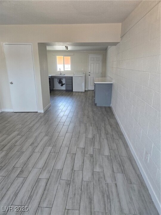 2107 Statz St in North Las Vegas, NV - Building Photo
