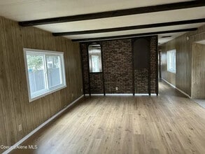 608 S Meadowdale Ave in Oldtown, ID - Foto de edificio - Building Photo