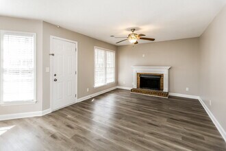 5196 Olde Mill Dr NE in Woodstock, GA - Building Photo - Building Photo