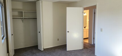 5586 Guilford Rd, Unit 3 in Fitchburg, WI - Foto de edificio - Building Photo