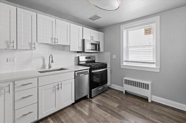 property at 6705 N California Ave