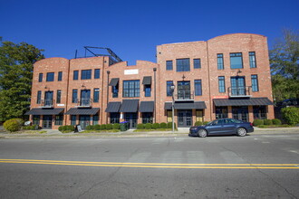 275 W Pennsylvania Ave in Southern Pines, NC - Building Photo - Building Photo