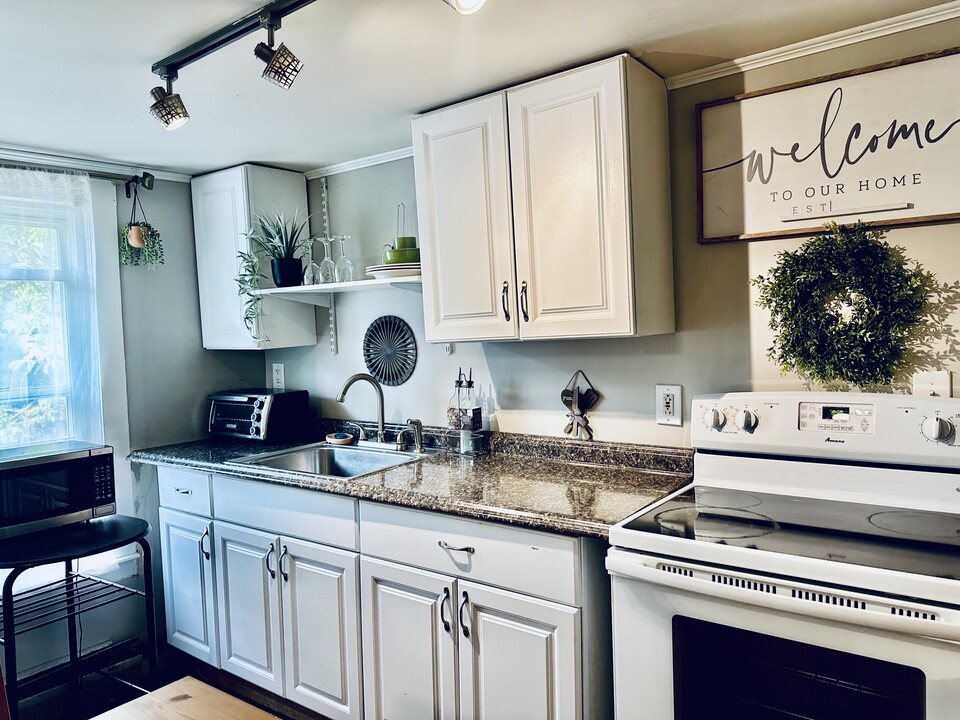 169 Broadway, Unit C in Bangor, ME - Building Photo