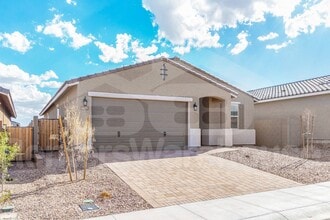 19963 W Palo Verde Dr in Litchfield Park, AZ - Building Photo - Building Photo