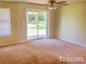 1721 Oak Tree Dr in Denton, TX - Building Photo - Building Photo