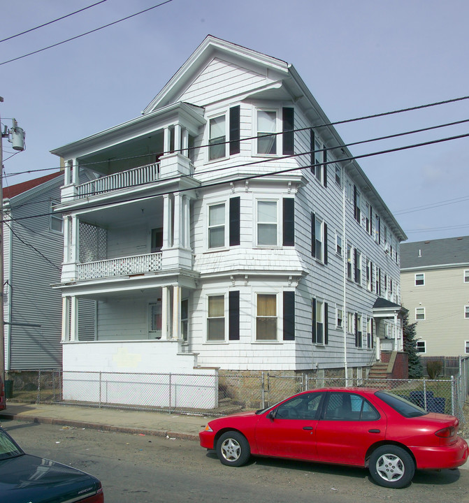 246 Hope St in Fall River, MA - Building Photo