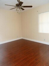 9999 Summerbreeze Dr, Unit 1008 in Sunrise, FL - Building Photo - Building Photo