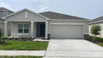 5586 Tranquila Ln in Davenport, FL - Building Photo