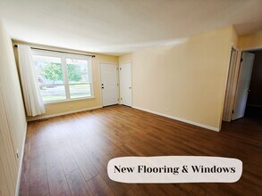 4506 Carr St in Rolling Meadows, IL - Building Photo - Building Photo