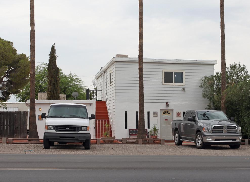 2101 W Wetmore in Tucson, AZ - Foto de edificio