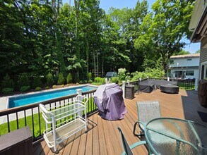 408 S Pleasant Ave in Ridgewood, NJ - Building Photo - Building Photo