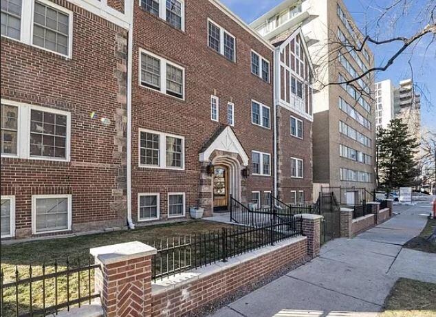 963 Logan St in Denver, CO - Building Photo
