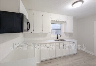 1045 Dorchester St in Jacksonville, FL - Building Photo - Building Photo