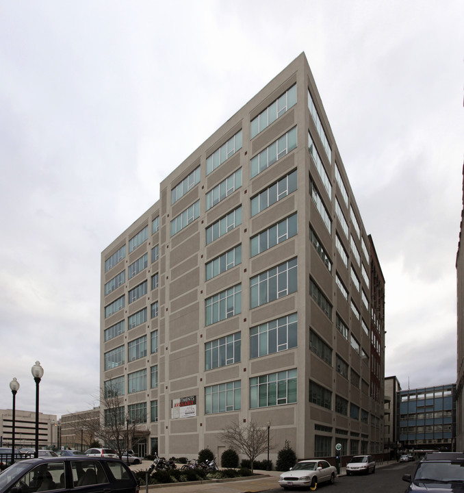 The Warehouse Apartments in Philadelphia, PA - Building Photo