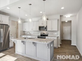 8620 River Ridge Dr in Charlotte, NC - Building Photo