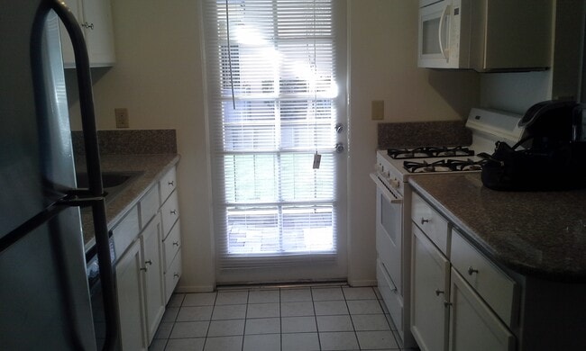 400 N Sunrise Way, Unit 169 in Palm Springs, CA - Building Photo - Building Photo