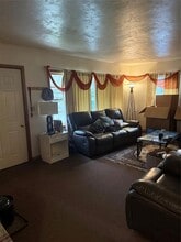 703 16th St in Ames, IA - Building Photo - Building Photo