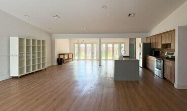 3330 Liberty St in Hollywood, FL - Building Photo - Building Photo