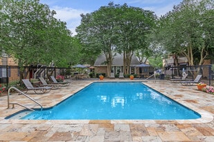 The Arts Apartments At Broussard Crossing in Lafayette, LA - Building Photo