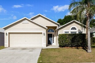 2906 Elbib Dr in St. Cloud, FL - Building Photo