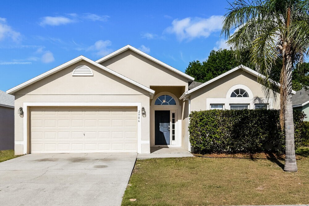 2906 Elbib Dr in St. Cloud, FL - Building Photo