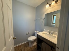 1711 Bell Dr in Hanover Park, IL - Building Photo - Building Photo