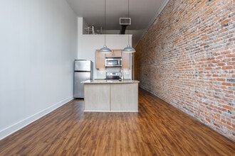 Dannenberg West in Macon, GA - Building Photo - Interior Photo