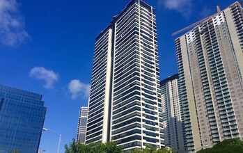 876 Curtis St, Unit 3308 in Honolulu, HI - Building Photo - Building Photo