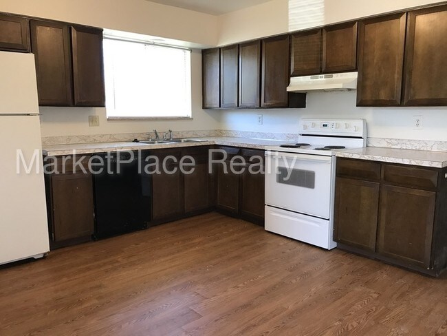 8974 Circle Dr in Westminster, CO - Building Photo - Building Photo