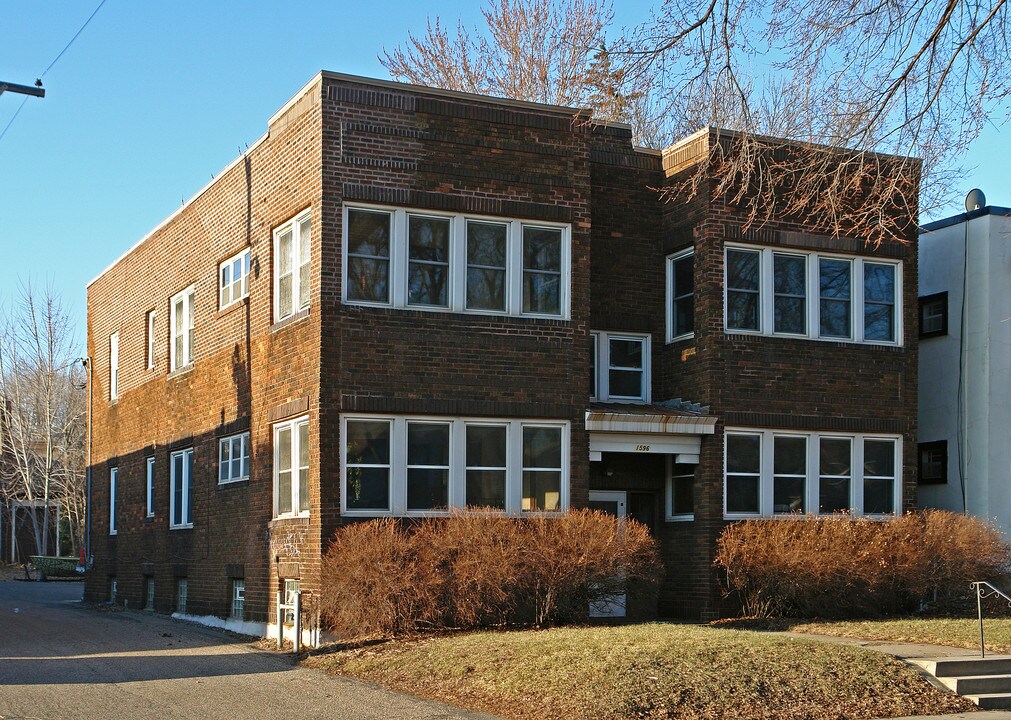 1596 Ashland Ave in St. Paul, MN - Building Photo