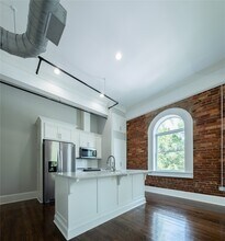 201-201 W Jefferson St in Madison, GA - Building Photo - Building Photo