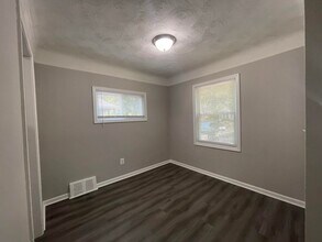 18943 Greydale Ave in Detroit, MI - Building Photo - Building Photo