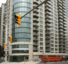 Claridge Plaza 4 in Ottawa, ON - Building Photo - Building Photo