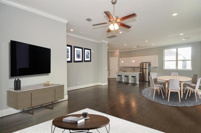 property at 4609 Nett St