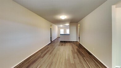 408 Fox Burrow Ln in Newcastle, OK - Foto de edificio - Building Photo