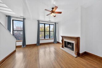 2034 N Halsted St, Unit 2 in Chicago, IL - Foto de edificio - Building Photo